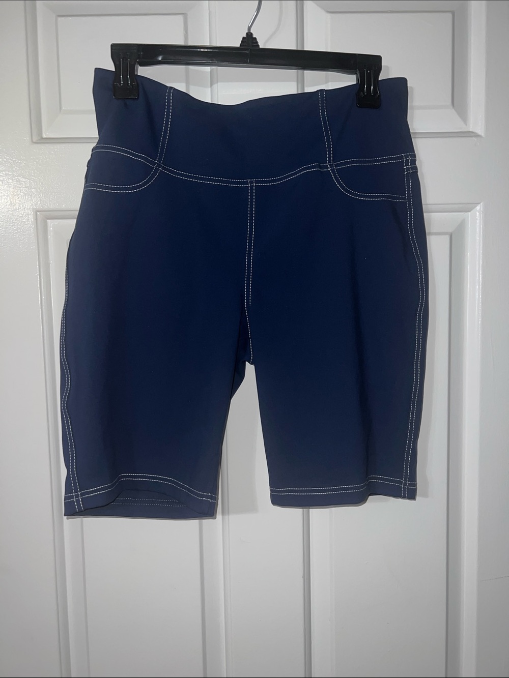 High-Waist Navy Bike Shorts with Contrast Stitching